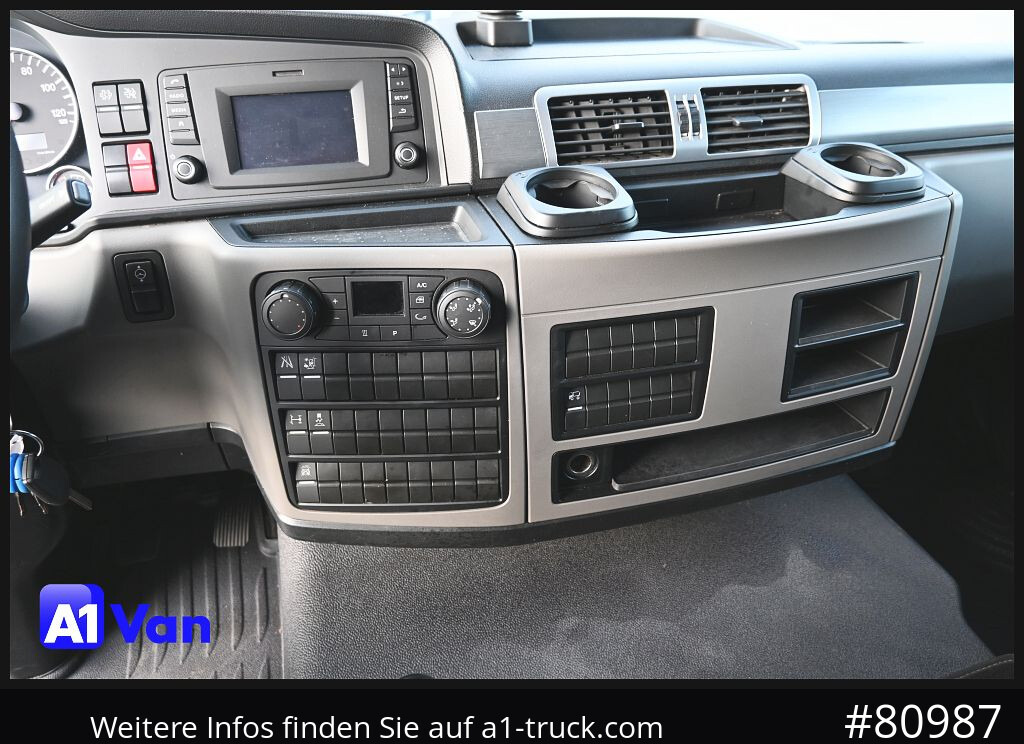 MAN TGL 8.190 4x2 L-Haus Schlafkabine - Closed box van: picture 4 MAN TGL 8.190 4x2 L-Haus Schlafkabine - Closed box van: picture 4