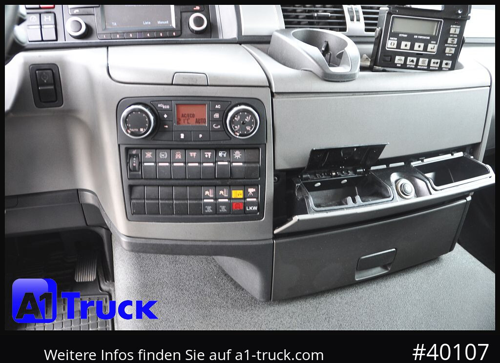 MAN TGS 26.360, Carrier 1150 Rolltor+ LBW, Lift - Refrigerated truck: picture 4 MAN TGS 26.360, Carrier 1150 Rolltor+ LBW, Lift - Refrigerated truck: picture 4