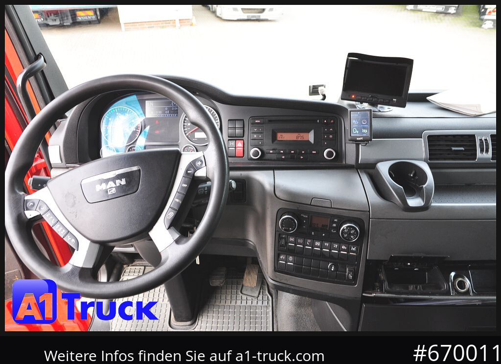 MAN TGX 26.400, Hiab Kran, Lenk-Liftachse, - Dropside/ Flatbed truck, Crane truck: picture 5 MAN TGX 26.400, Hiab Kran, Lenk-Liftachse, - Dropside/ Flatbed truck, Crane truck: picture 5