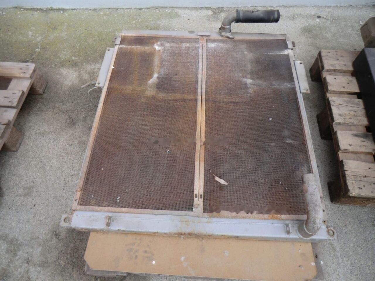 (4448321) HITACHI ZX240 BAS 112878 - Oil cooler for Excavator: picture 2 (4448321) HITACHI ZX240 BAS 112878 - Oil cooler for Excavator: picture 2