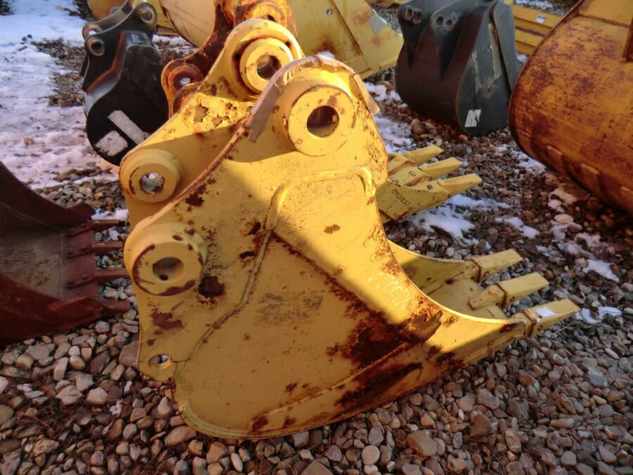 Caterpillar 307 Benna HD con denti, marca ROMEA, peso 200 kg, anno di costruzione 2004. Larghezza mm 300. - Excavator bucket: picture 5 Caterpillar 307 Benna HD con denti, marca ROMEA, peso 200 kg, anno di costruzione 2004. Larghezza mm 300. - Excavator bucket: picture 5