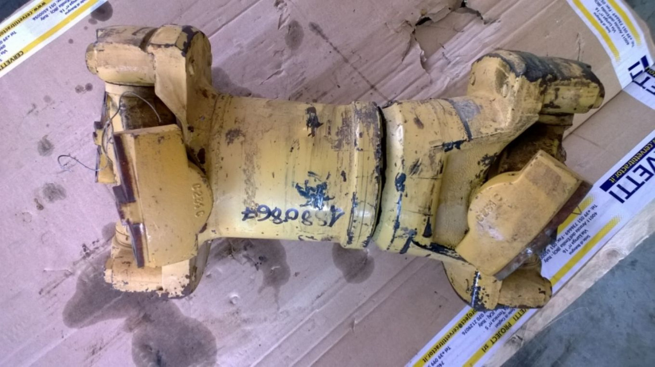 Caterpillar 735 ALBERO DI TRASMISSIONE - Drive shaft for Construction machinery: picture 1 Caterpillar 735 ALBERO DI TRASMISSIONE - Drive shaft for Construction machinery: picture 1