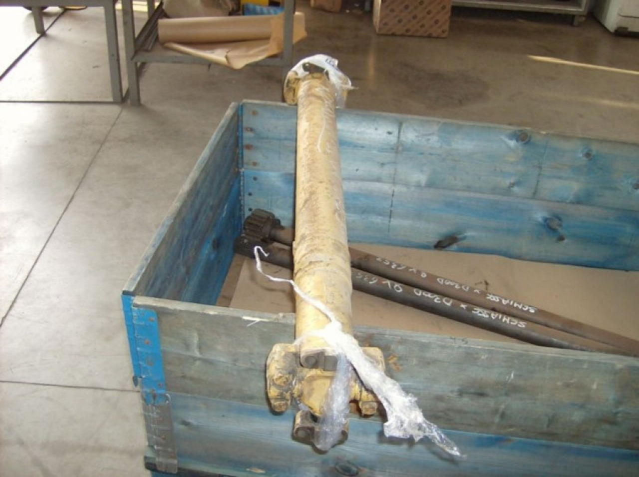 Caterpillar D300D ALBERO DI TRASMISSIONE - Drive shaft for Construction machinery: picture 2 Caterpillar D300D ALBERO DI TRASMISSIONE - Drive shaft for Construction machinery: picture 2