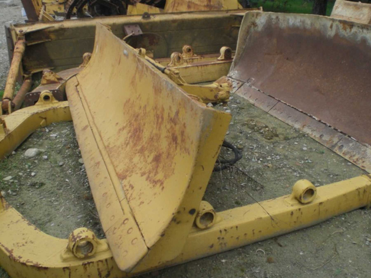 Caterpillar D7 D7F D7G LAMA ANGLEDOZER CON TILT - Blade for Bulldozer: picture 1 Caterpillar D7 D7F D7G LAMA ANGLEDOZER CON TILT - Blade for Bulldozer: picture 1
