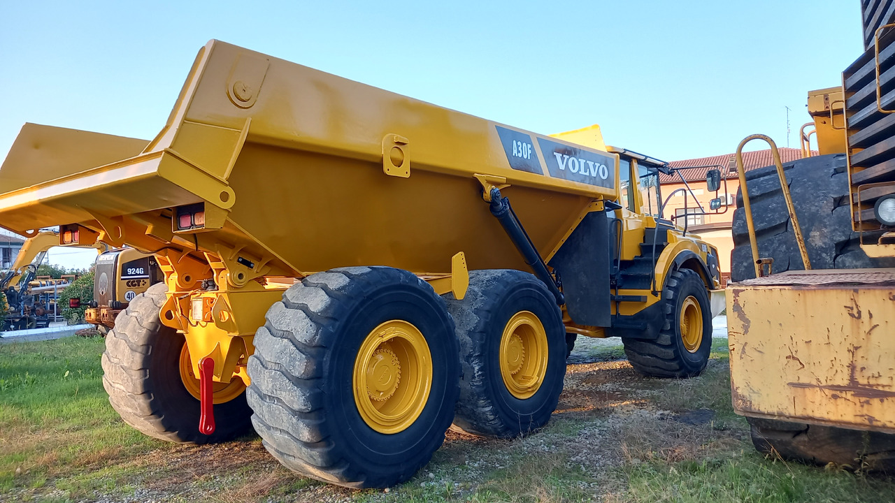 VOLVO A30F - Articulated dump truck: picture 5 VOLVO A30F - Articulated dump truck: picture 5