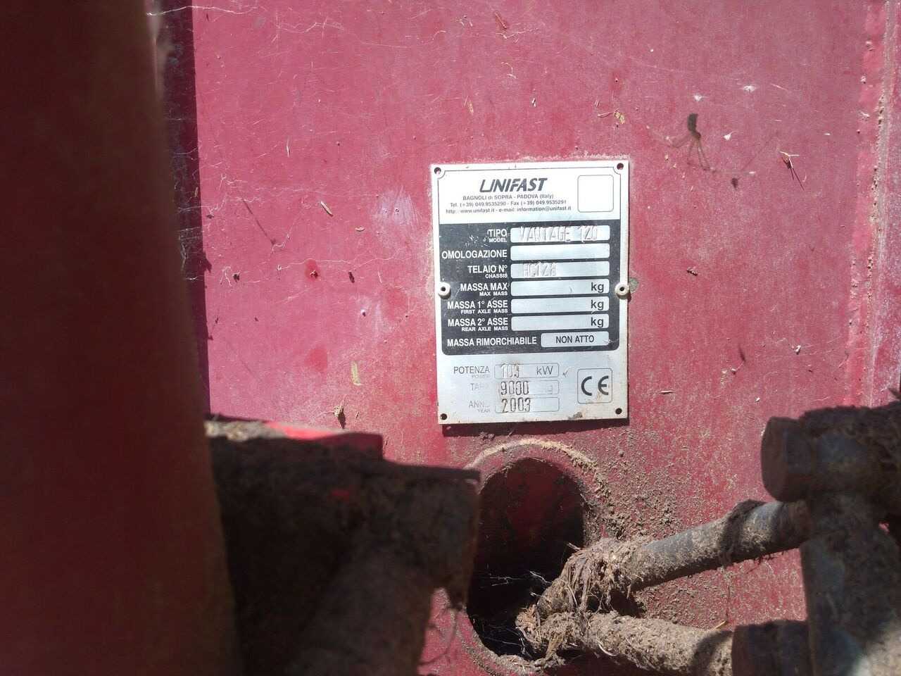 AGM UNIFAST VANTAGE 120 - Forage mixer wagon: picture 3 AGM UNIFAST VANTAGE 120 - Forage mixer wagon: picture 3