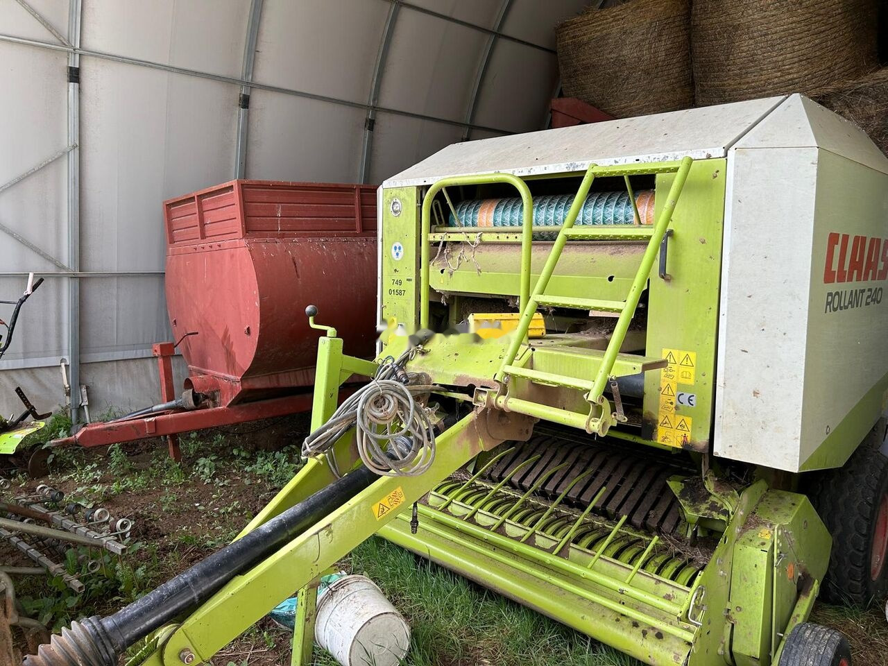 Claas ROLLANT 240 - Round baler: picture 1 Claas ROLLANT 240 - Round baler: picture 1