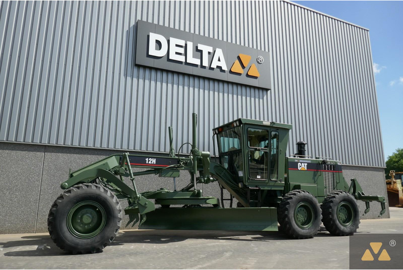 Caterpillar 12H Ex-military - Grader: picture 4 Caterpillar 12H Ex-military - Grader: picture 4