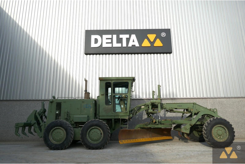 Caterpillar 130G Ex-army - Grader: picture 2 Caterpillar 130G Ex-army - Grader: picture 2