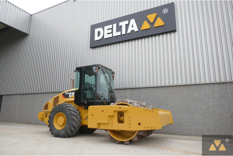 Caterpillar CP76 - Roller: picture 3 Caterpillar CP76 - Roller: picture 3