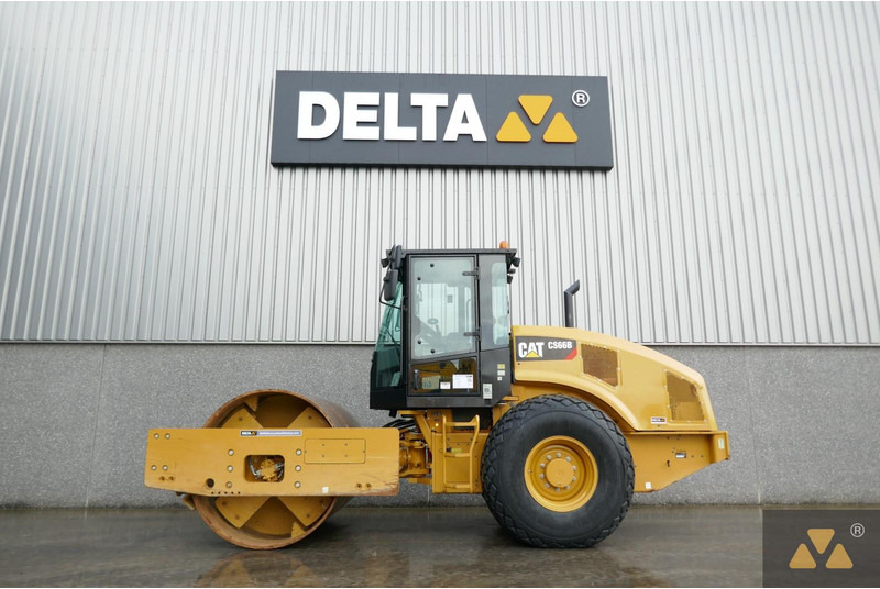 Caterpillar CS66B - Roller: picture 1 Caterpillar CS66B - Roller: picture 1