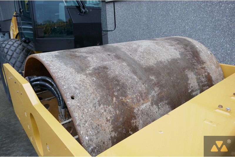 Roller Caterpillar CS68B: picture 8 Roller Caterpillar CS68B: picture 8