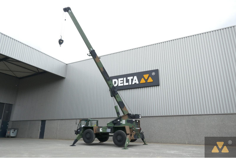 Terex LRT110 Ex-Army - Rough terrain crane: picture 3 Terex LRT110 Ex-Army - Rough terrain crane: picture 3