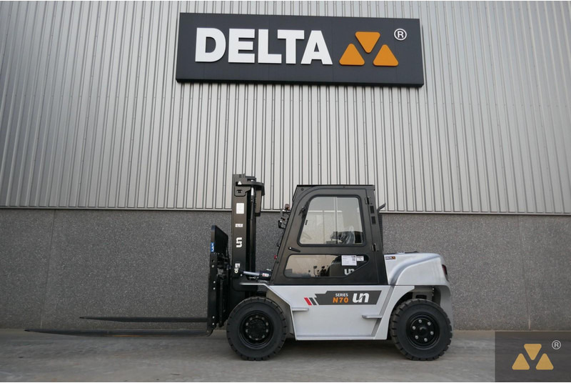 Un FD70T-NJB3 - Diesel forklift: picture 1 Un FD70T-NJB3 - Diesel forklift: picture 1