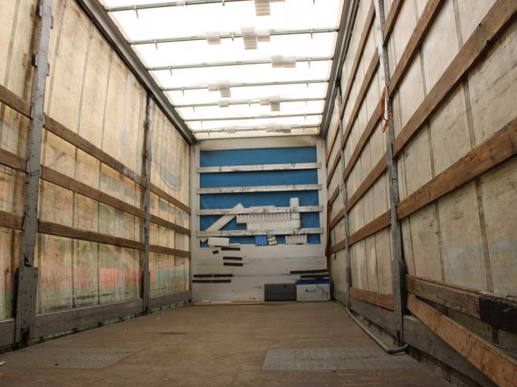 DAF LF 250 FA, EURO 6 - Curtain side truck: picture 5 DAF LF 250 FA, EURO 6 - Curtain side truck: picture 5