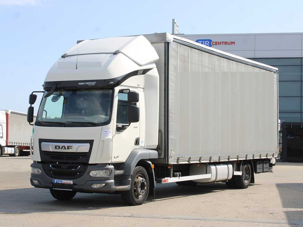 DAF LF 290 FA, EURO 6, SLEEPING BODY - Curtain side truck: picture 1 DAF LF 290 FA, EURO 6, SLEEPING BODY - Curtain side truck: picture 1