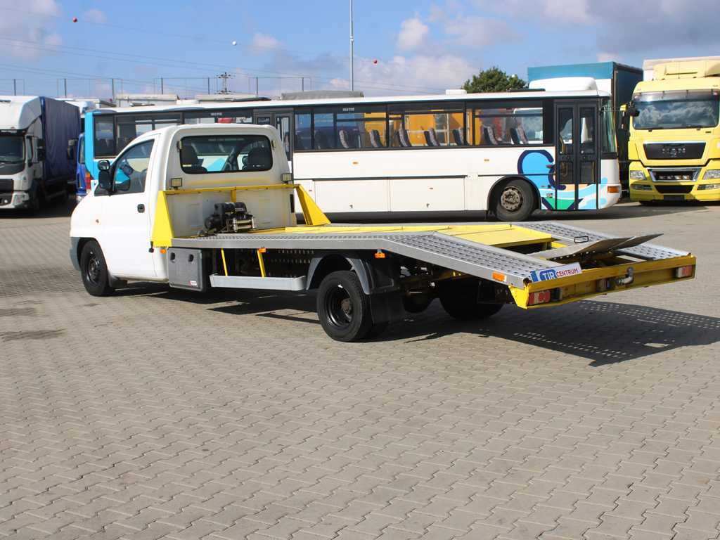 Hyundai H1 TRUCK, EURO 3, DRIVEWAYS, WINCH, TIRES 90% - Tow truck: picture 5 Hyundai H1 TRUCK, EURO 3, DRIVEWAYS, WINCH, TIRES 90% - Tow truck: picture 5