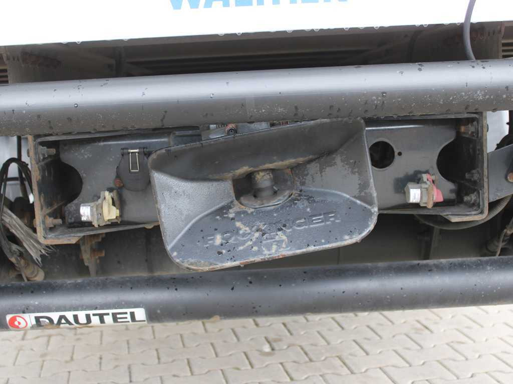 Iveco EUROCARGO 120E25, EURO 6, SIDE BOARD, HYDRAULIC FRONT - Curtain side truck: picture 5 Iveco EUROCARGO 120E25, EURO 6, SIDE BOARD, HYDRAULIC FRONT - Curtain side truck: picture 5