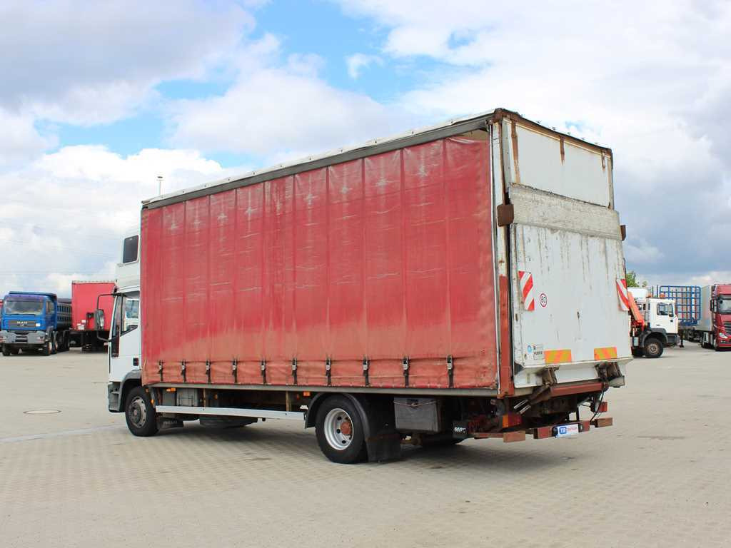Iveco EUROCARGO ML 120 E, EURO 3, SLEEPING BODY, HYDRAULIC FRONT - Curtain side truck: picture 5 Iveco EUROCARGO ML 120 E, EURO 3, SLEEPING BODY, HYDRAULIC FRONT - Curtain side truck: picture 5