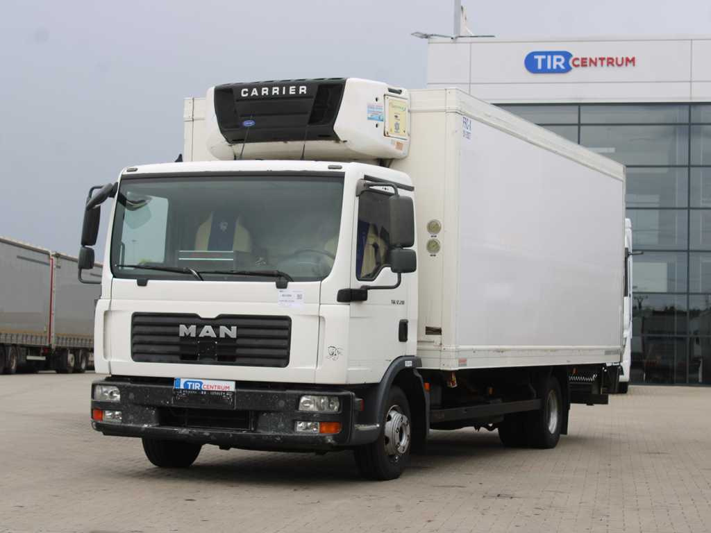 MAN TGL 12.210, EURO 4, HYDRAULIC FRONT, CARRIER SUPRA 850 Mt, 2X EVAPORATOR - Refrigerated truck: picture 1 MAN TGL 12.210, EURO 4, HYDRAULIC FRONT, CARRIER SUPRA 850 Mt, 2X EVAPORATOR - Refrigerated truck: picture 1