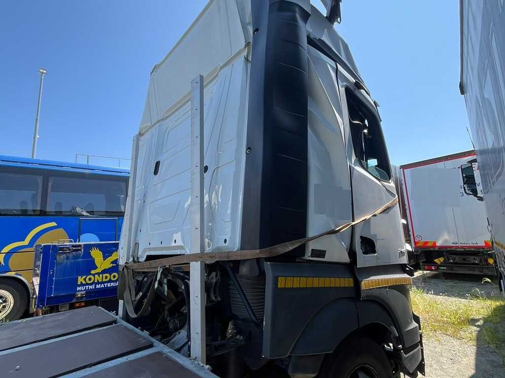 Mercedes-Benz Actros 2542, 6X2 - Dropside/ Flatbed truck: picture 3 Mercedes-Benz Actros 2542, 6X2 - Dropside/ Flatbed truck: picture 3