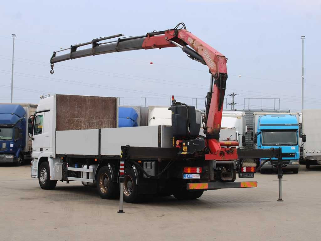 Mercedes-Benz Actros 2644, 6X4, EURO 4, CRANE FASSI F210 - Crane truck: picture 4 Mercedes-Benz Actros 2644, 6X4, EURO 4, CRANE FASSI F210 - Crane truck: picture 4