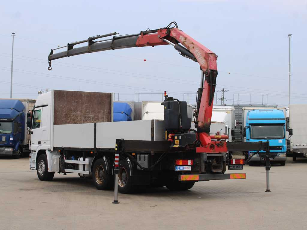 Mercedes-Benz Actros 2644, 6X4, EURO 4, HYDRAULIC ARM FASSI F210 - Dropside/ Flatbed truck, Crane truck: picture 5 Mercedes-Benz Actros 2644, 6X4, EURO 4, HYDRAULIC ARM FASSI F210 - Dropside/ Flatbed truck, Crane truck: picture 5
