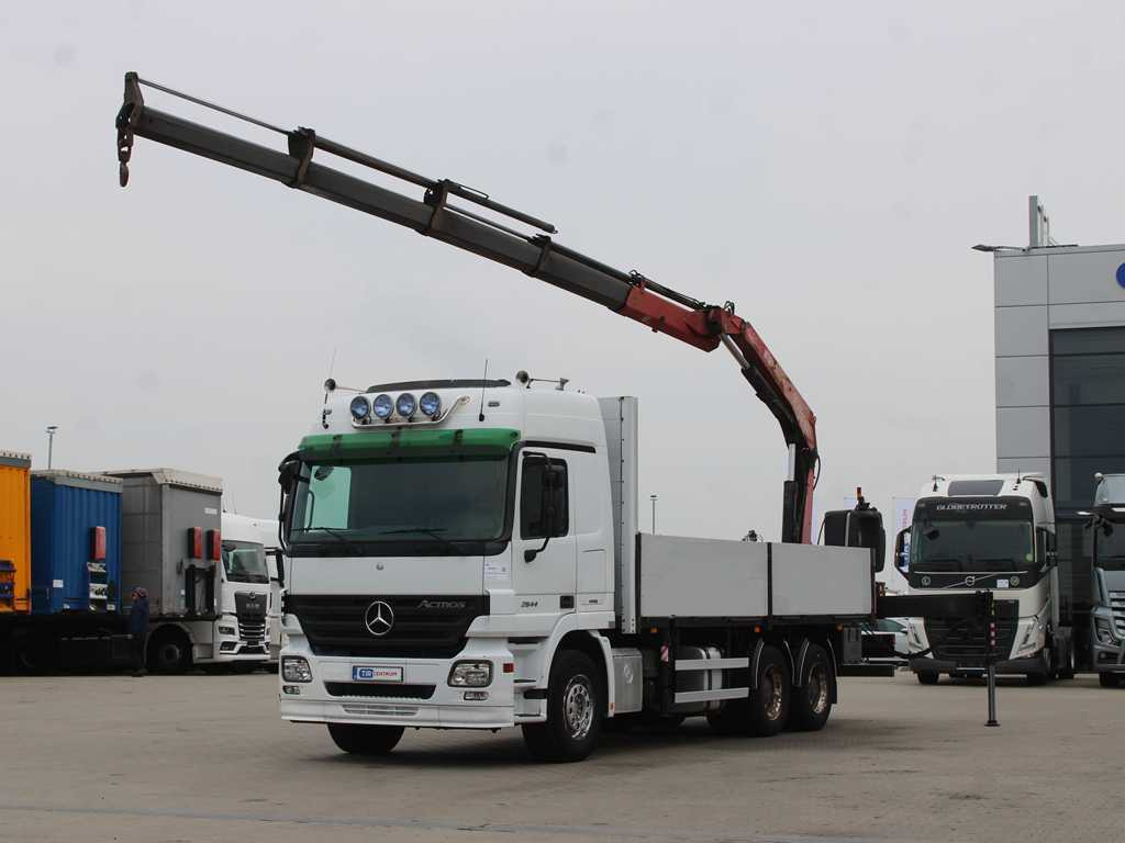Mercedes-Benz Actros 2644, 6X4, EURO 4, HYDRAULIC ARM FASSI F210 - Dropside/ Flatbed truck, Crane truck: picture 1 Mercedes-Benz Actros 2644, 6X4, EURO 4, HYDRAULIC ARM FASSI F210 - Dropside/ Flatbed truck, Crane truck: picture 1