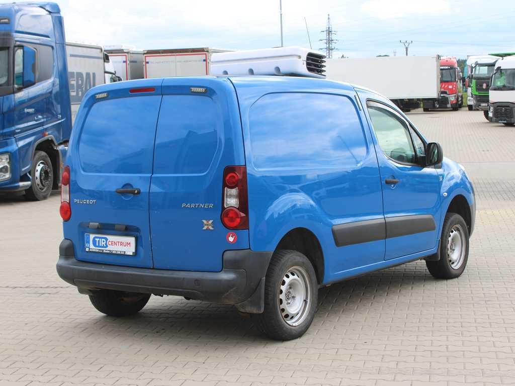 Peugeot PEUGEOT PARTNER, 4X4, CARRIER NEOS 100 - Refrigerated delivery van: picture 4 Peugeot PEUGEOT PARTNER, 4X4, CARRIER NEOS 100 - Refrigerated delivery van: picture 4