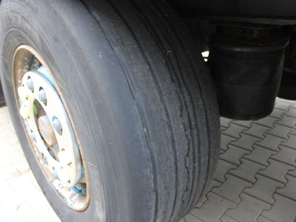 Dropside/ Flatbed trailer Schwarzmüller PA 3/E, LIFTING AXLE, SIDE PANEL: picture 16 Dropside/ Flatbed trailer Schwarzmüller PA 3/E, LIFTING AXLE, SIDE PANEL: picture 16