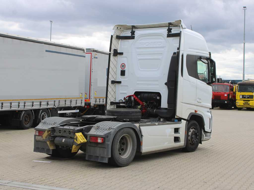 Ford F-MAX 12S, EURO 6, NAVIGATION - Tractor unit: picture 4 Ford F-MAX 12S, EURO 6, NAVIGATION - Tractor unit: picture 4