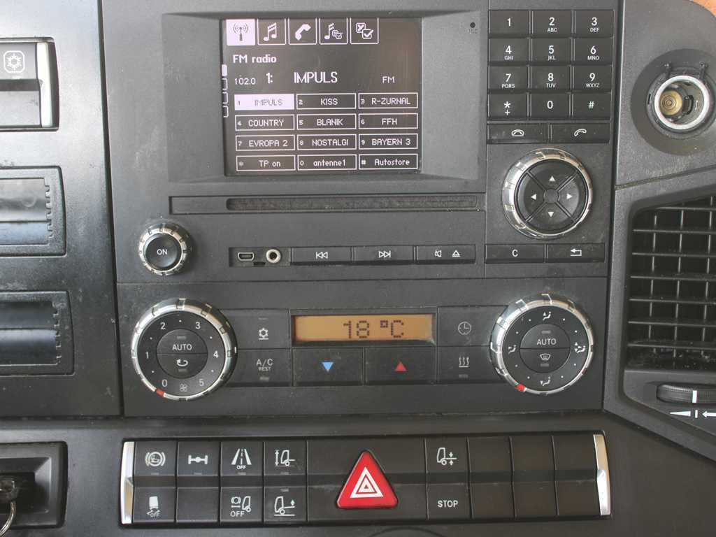 Tractor unit Mercedes-Benz Actros 1845, LOWDECK, EURO 6: picture 10
