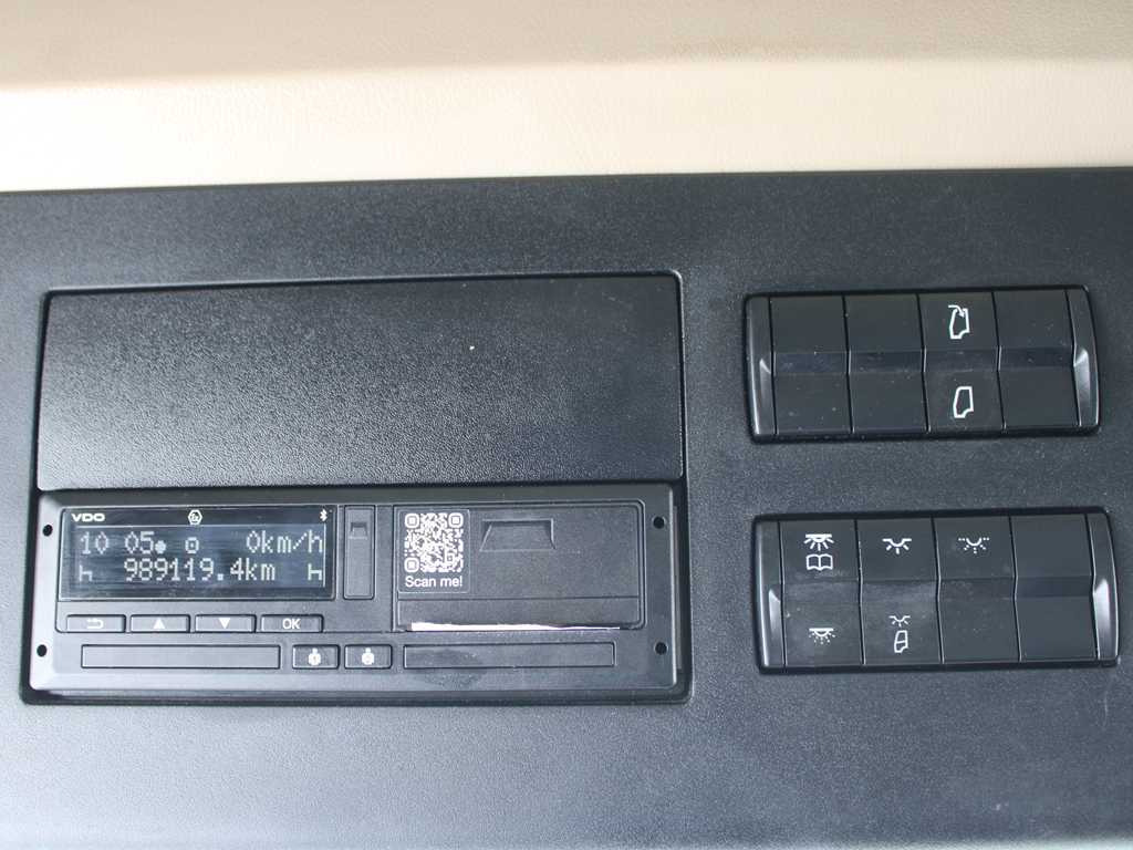 Tractor unit Mercedes-Benz Actros 1845, LOWDECK, EURO 6: picture 15