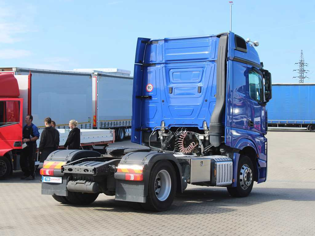 Mercedes-Benz Actros 1851, EURO 6 - Tractor unit: picture 4 Mercedes-Benz Actros 1851, EURO 6 - Tractor unit: picture 4