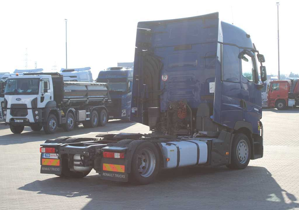 Renault T 520, EURO 6, LOWDECK, INDEPENDENT AIR CONDITIONING, TYRES 80% - Tractor unit: picture 4 Renault T 520, EURO 6, LOWDECK, INDEPENDENT AIR CONDITIONING, TYRES 80% - Tractor unit: picture 4