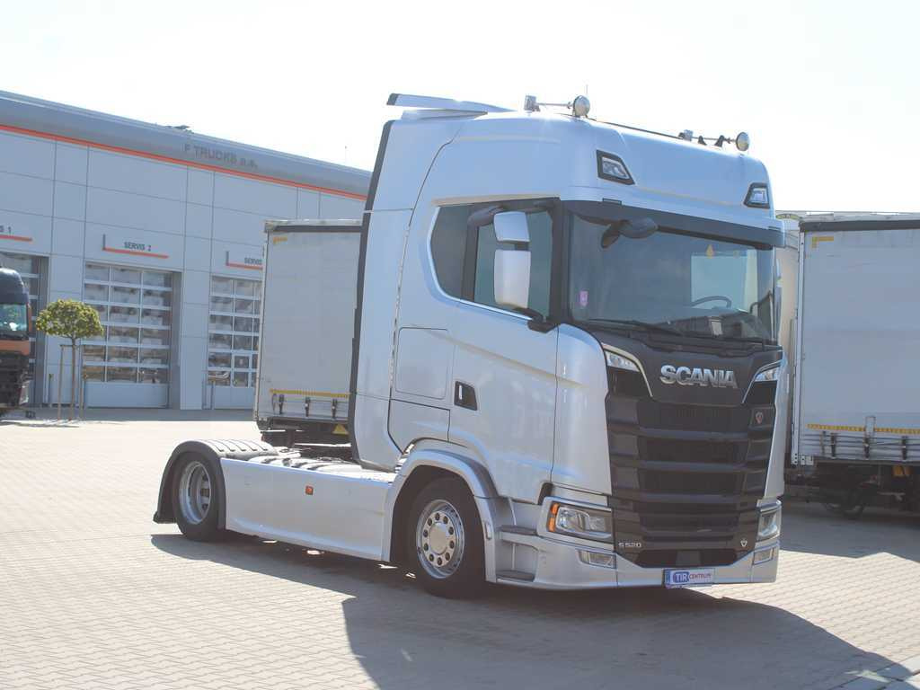 Scania S520 V8, LOWDECK, RETARDER, NAVIGATION - Tractor unit: picture 3 Scania S520 V8, LOWDECK, RETARDER, NAVIGATION - Tractor unit: picture 3