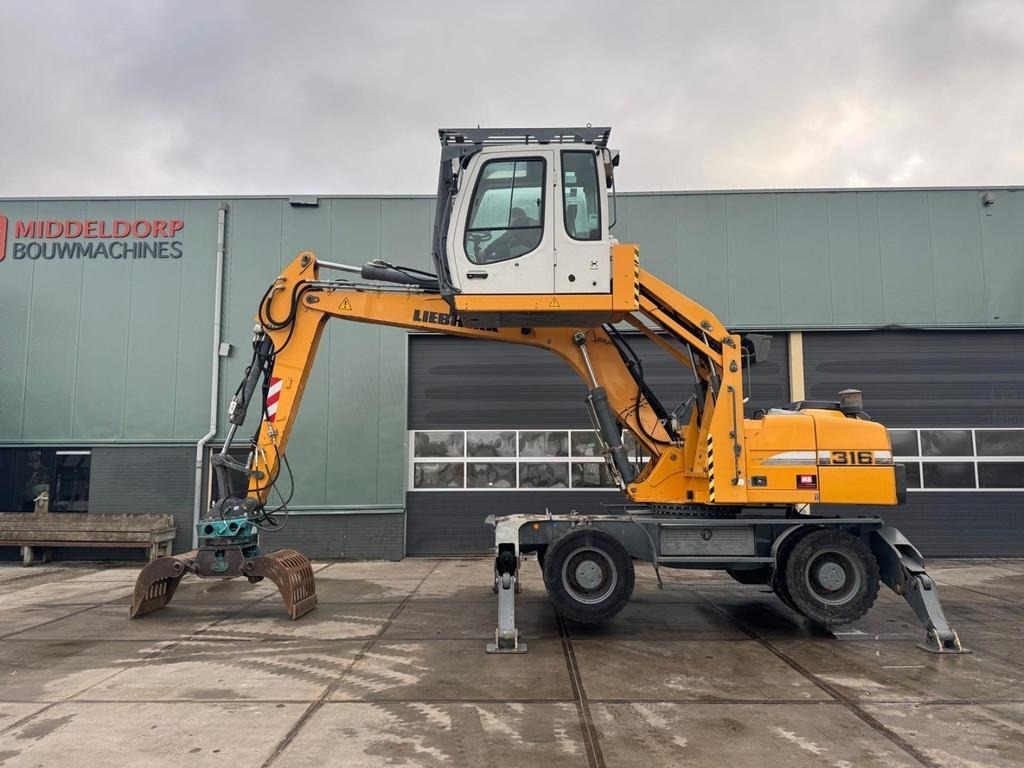 Liebherr A 316 - Material handler: picture 1 Liebherr A 316 - Material handler: picture 1