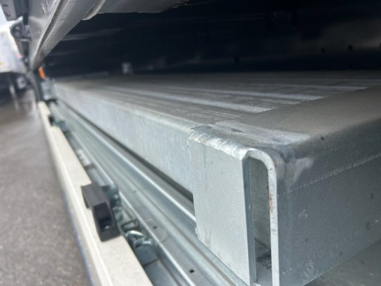 New Curtainsider semi-trailer Krone Bordwandplanenauflieger , Einsteckrungen, Liftachse,  SAF-Achsen,: picture 12 New Curtainsider semi-trailer Krone Bordwandplanenauflieger , Einsteckrungen, Liftachse,  SAF-Achsen,: picture 12