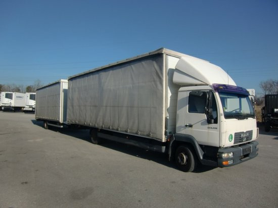 MAN LE 8.220 4x2 BL Planenaufbau + Anhänger Komplettzug - Curtain side truck: picture 1 MAN LE 8.220 4x2 BL Planenaufbau + Anhänger Komplettzug - Curtain side truck: picture 1