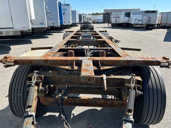 Renders Standard-Lafette BDF, BPW-Achsen - Container transporter/ Swap body trailer: picture 3 Renders Standard-Lafette BDF, BPW-Achsen - Container transporter/ Swap body trailer: picture 3