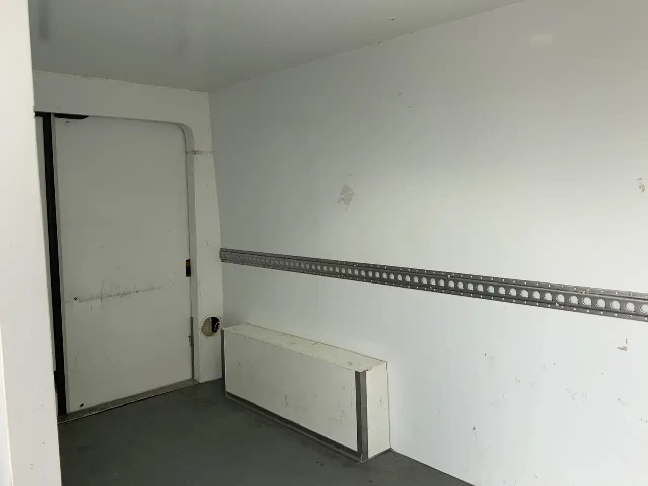 Ford Transit 350 2.0 TDCI L3H2 Trend Koelauto & Vries Automaat - Panel van: picture 5 Ford Transit 350 2.0 TDCI L3H2 Trend Koelauto & Vries Automaat - Panel van: picture 5