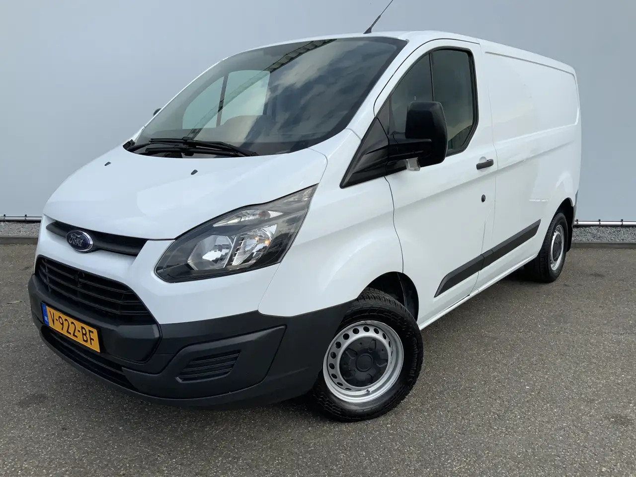 Ford Transit Custom 270 2.2 TDCI L1H1 Economy Edition Airco Cruise 3 Z - Panel van: picture 1 Ford Transit Custom 270 2.2 TDCI L1H1 Economy Edition Airco Cruise 3 Z - Panel van: picture 1