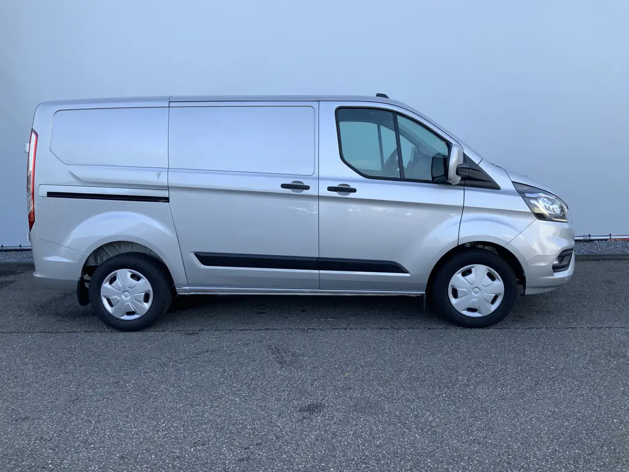 Panel van Ford Transit Custom 300 2.0 TDCI L1H1 Limited Airco Cruise Camera 3 Zi: picture 21