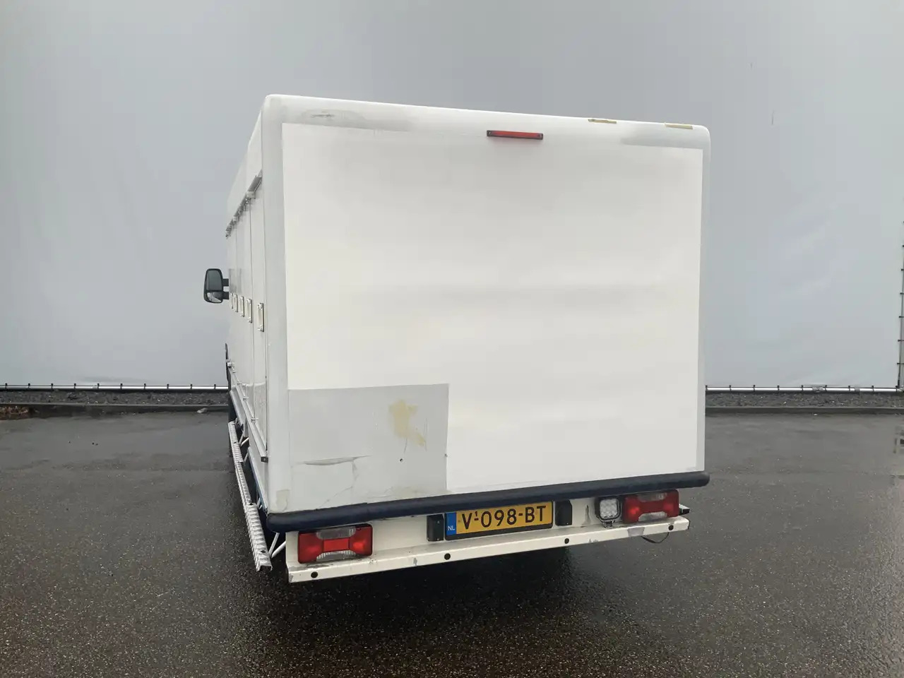Iveco Daily 35S12 2.3 345 VriesAuto 10 deuren _40 gr onder 0, - Refrigerated delivery van: picture 2 Iveco Daily 35S12 2.3 345 VriesAuto 10 deuren _40 gr onder 0, - Refrigerated delivery van: picture 2