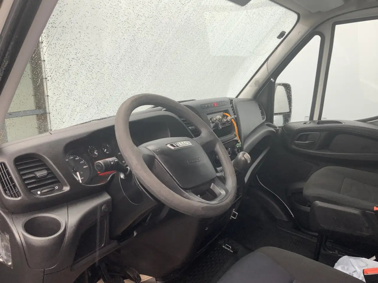 Iveco Daily 35S12 2.3 345 VriesAuto 10 deuren _40 gr onder 0, - Refrigerated delivery van: picture 4 Iveco Daily 35S12 2.3 345 VriesAuto 10 deuren _40 gr onder 0, - Refrigerated delivery van: picture 4