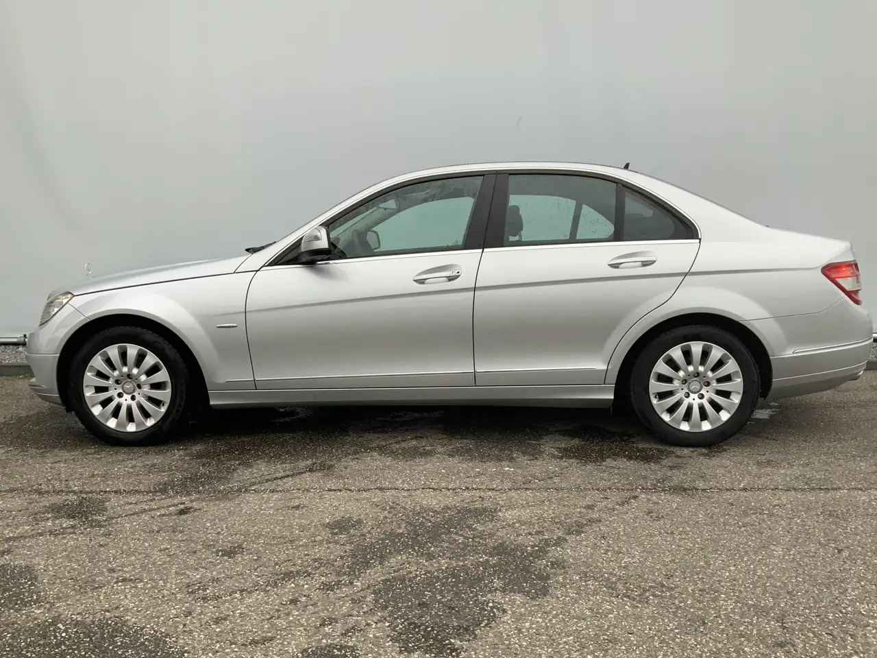 Mercedes-Benz C 200 K Elegance UNIEK ! Airco Compressor Alu Velg Euro - Saloon car: picture 3 Mercedes-Benz C 200 K Elegance UNIEK ! Airco Compressor Alu Velg Euro - Saloon car: picture 3