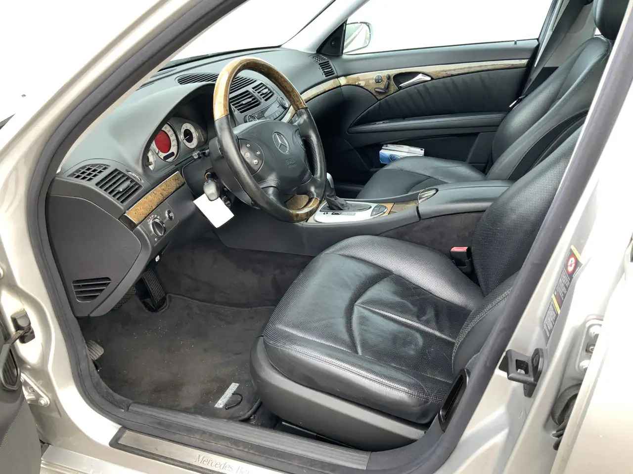 Mercedes-Benz E 500 Combi V8 Elegance 4-Matic airmatic,full option - Estate car: picture 4 Mercedes-Benz E 500 Combi V8 Elegance 4-Matic airmatic,full option - Estate car: picture 4