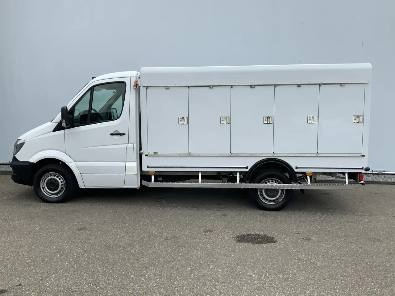 Mercedes-Benz Sprinter 310 2.2 CDI 366 ijswagen 40 gr _0 Deuren 10 Euro 5 - Refrigerated delivery van: picture 2 Mercedes-Benz Sprinter 310 2.2 CDI 366 ijswagen 40 gr _0 Deuren 10 Euro 5 - Refrigerated delivery van: picture 2