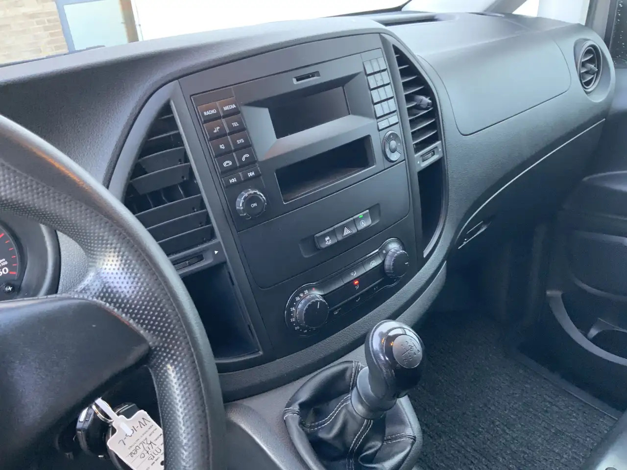 Mercedes-Benz Vito 114 CDI Airco Cruise Euro 5 - Small van: picture 5 Mercedes-Benz Vito 114 CDI Airco Cruise Euro 5 - Small van: picture 5