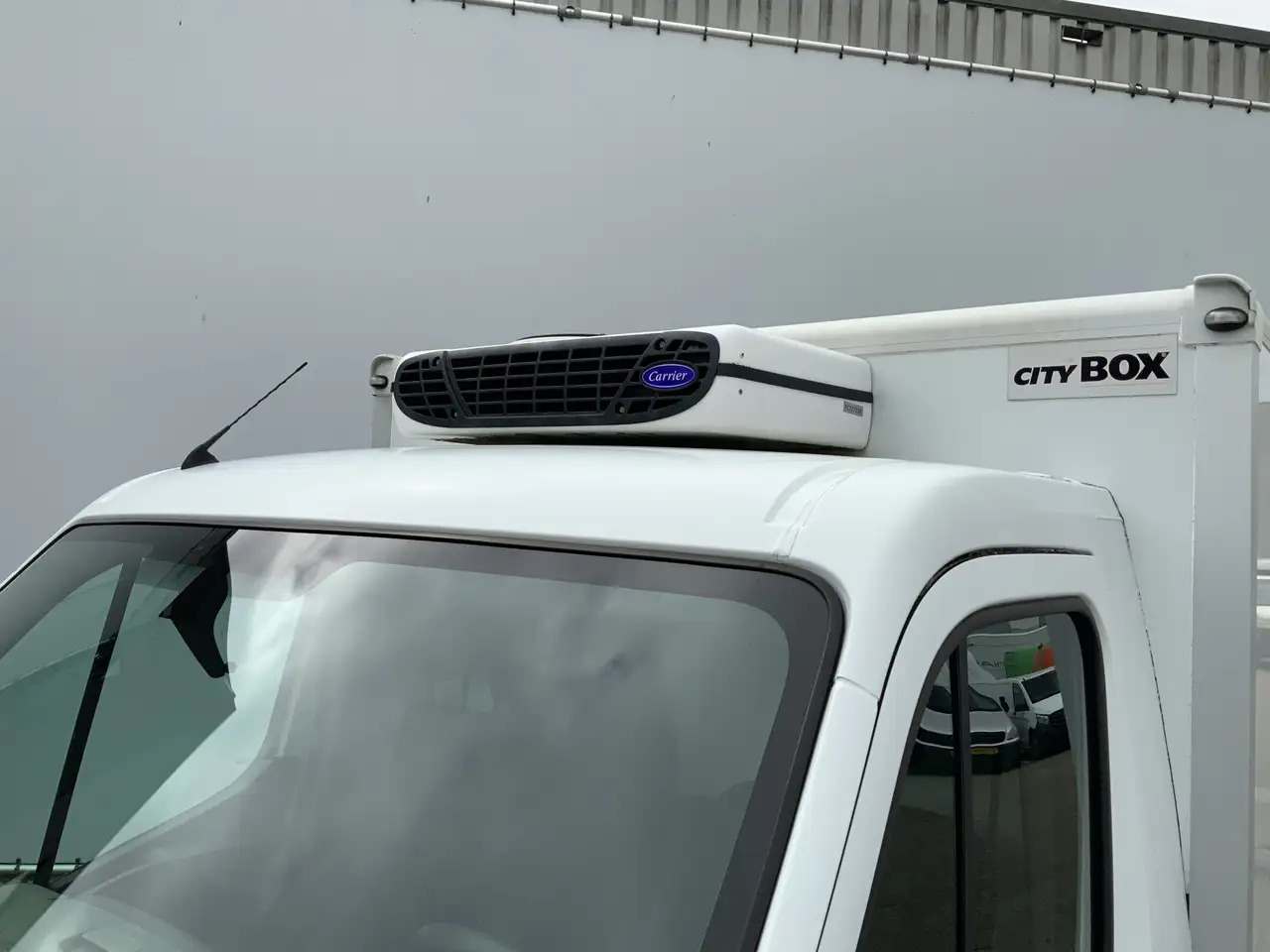 Nissan NV400 2.3 dCi L2H2 Acenta Koelauto Carrier Werkt 100 % C - Refrigerated delivery van: picture 2 Nissan NV400 2.3 dCi L2H2 Acenta Koelauto Carrier Werkt 100 % C - Refrigerated delivery van: picture 2